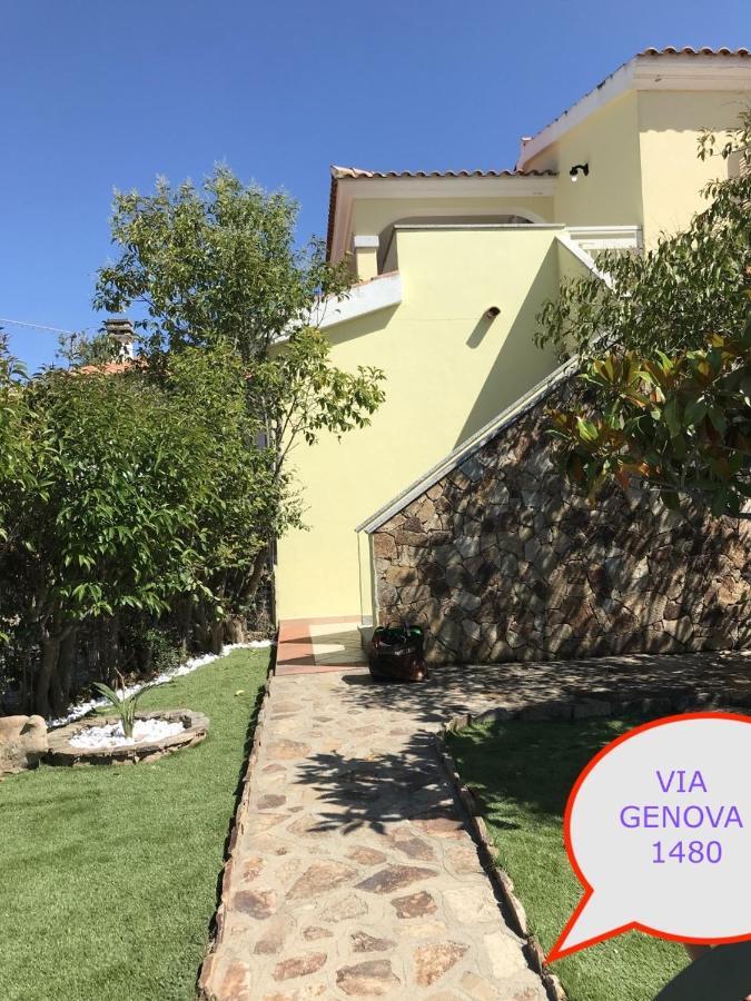 Villa Via Genova 1480 à San Teodoro  Extérieur photo